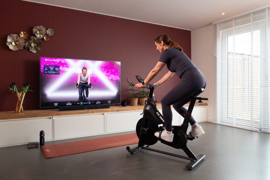 luxe indoor cycling set-up